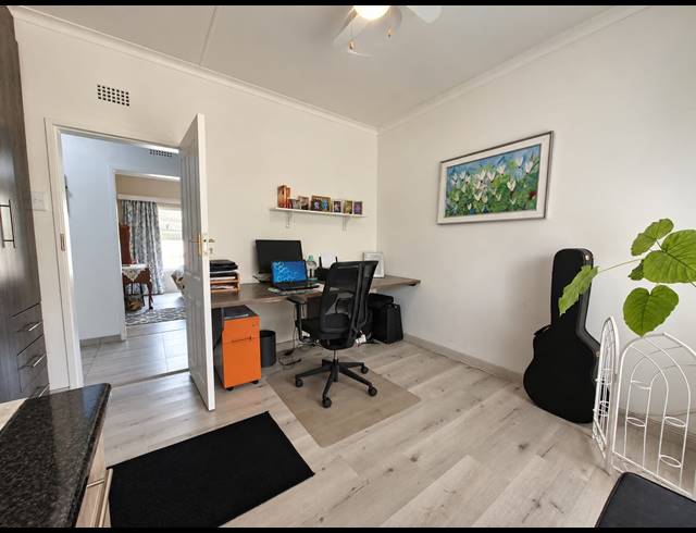 4 BEDROOM HOUSE FOR SALE IN GOLF PARK